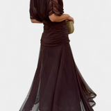 Luana - Vestido elegante com decote em V