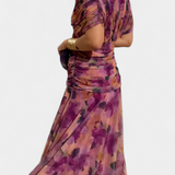 Luana - Vestido elegante com decote em V