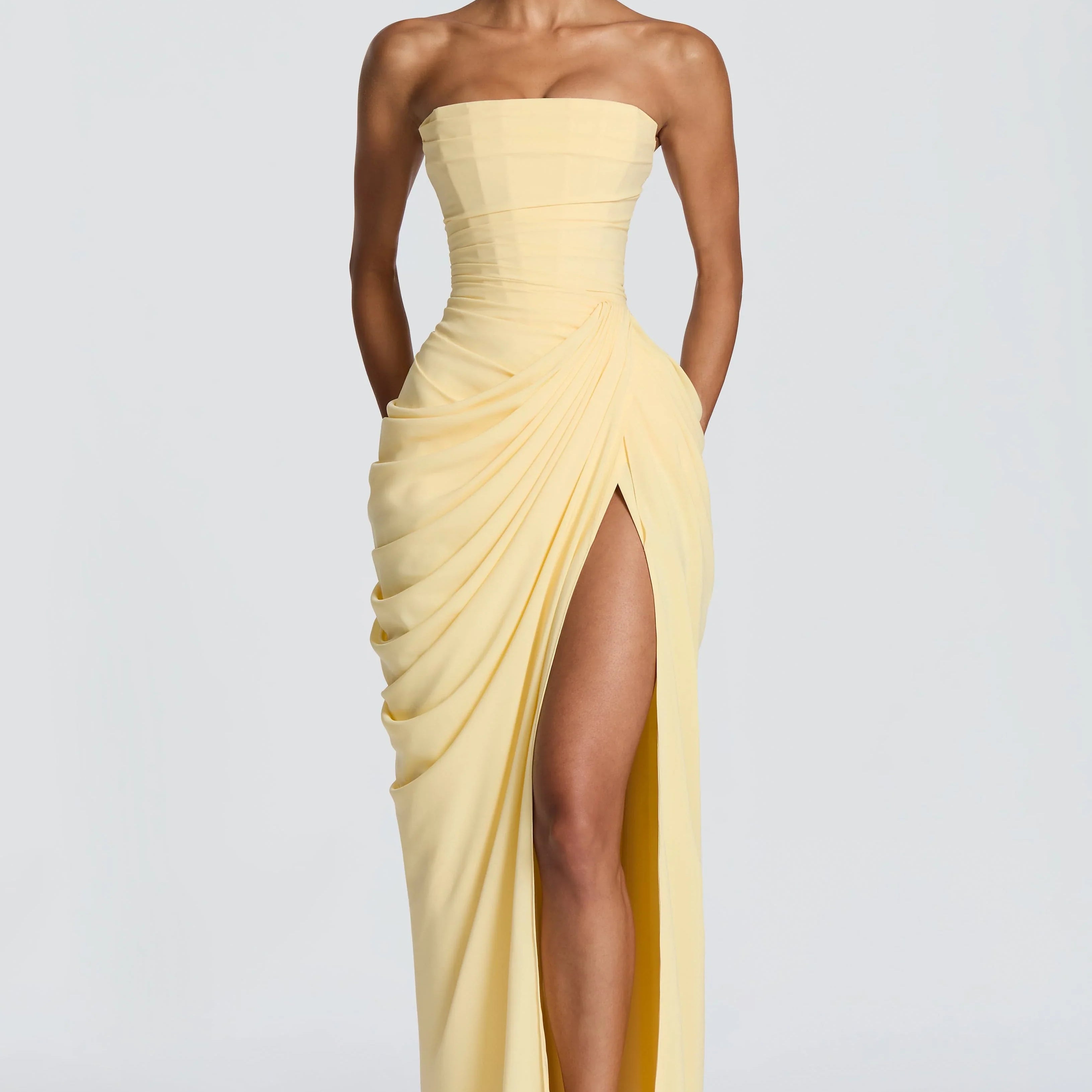 Adriana - Vestido Longo Drapeado com Fenda